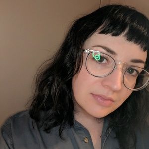 Meet your Posher, Justine